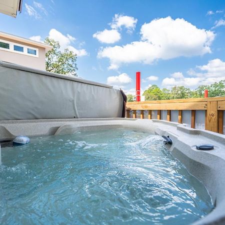 Canary Lake Cottage W/Hot Tub At Sam'S Pizza Hot Springs Buitenkant foto