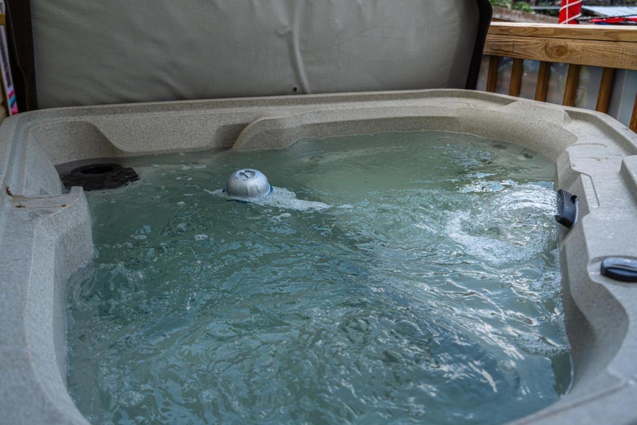 Canary Lake Cottage W/Hot Tub At Sam'S Pizza Hot Springs Buitenkant foto